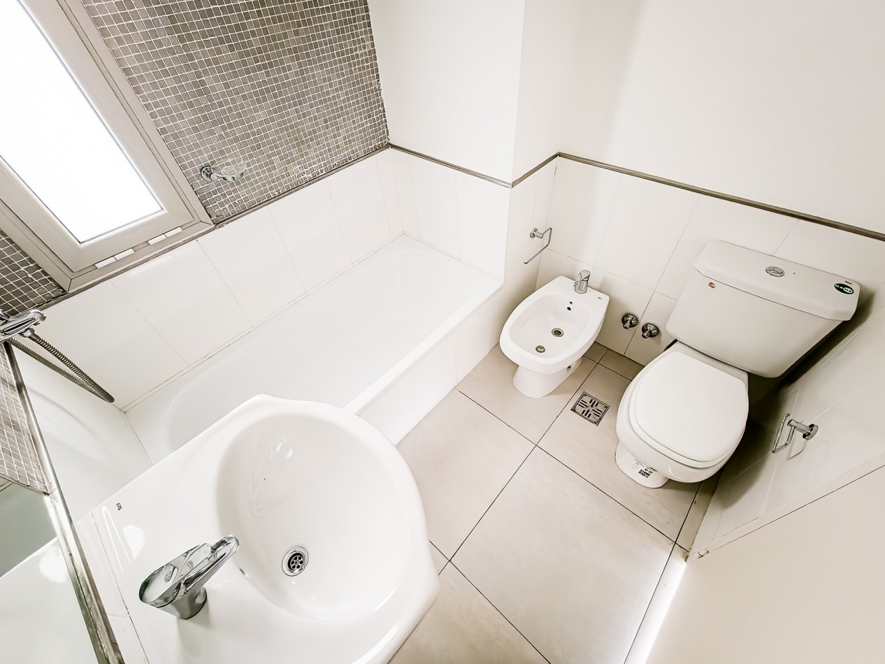 DEPTO.  A ESTRENAR - 3 DORMITORIOS CON COCHERA - PUERTO NORTE