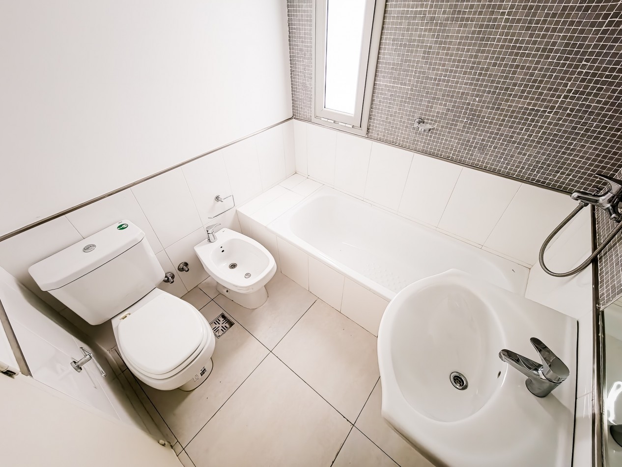 DEPTO.  A ESTRENAR - 3 DORMITORIOS CON COCHERA - PUERTO NORTE