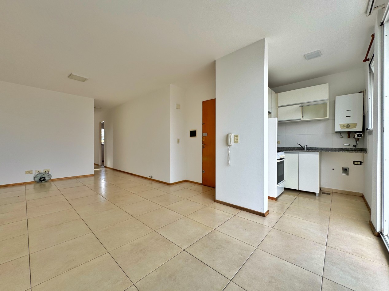 SEMIPISO CON COCHERA