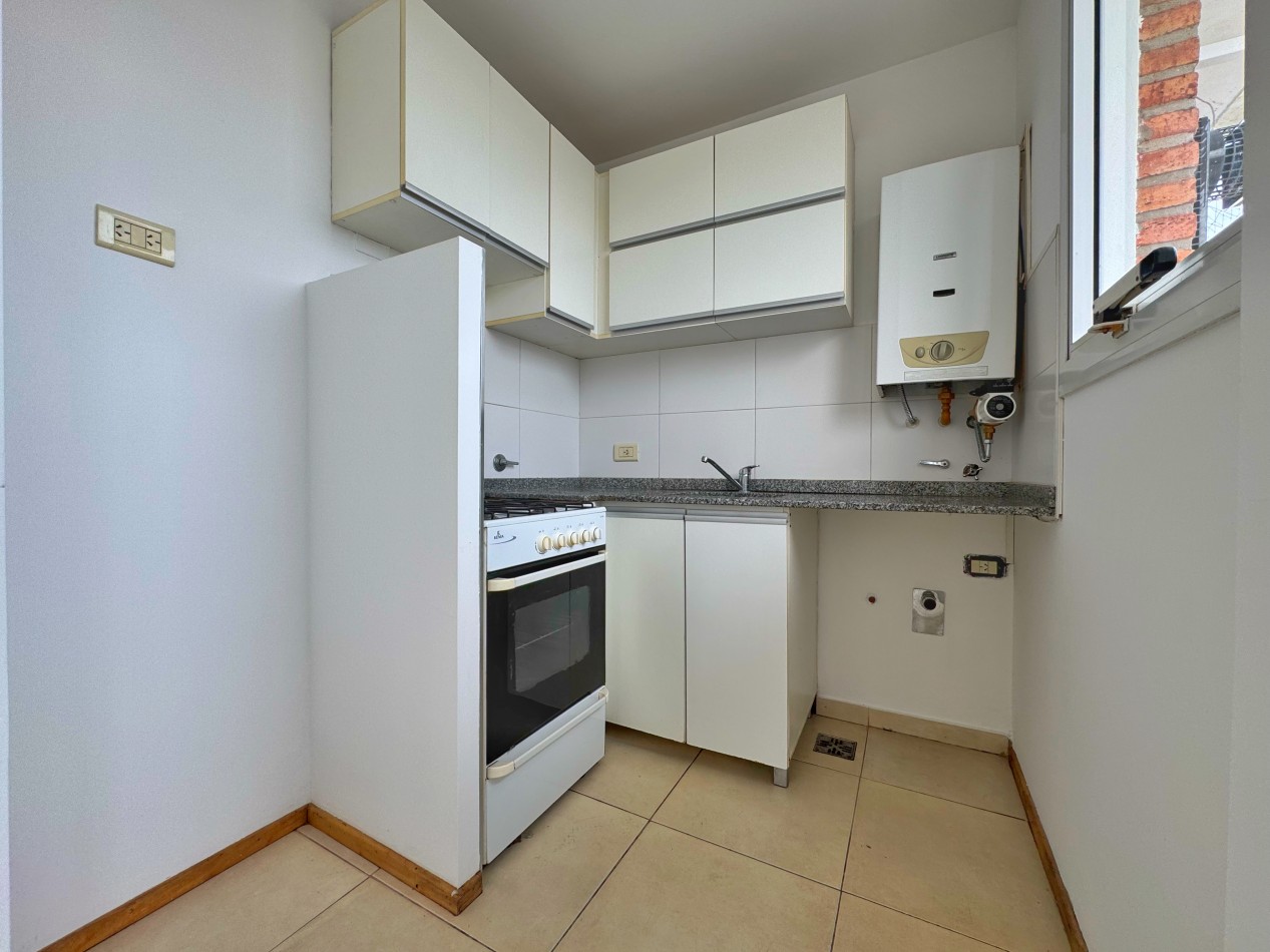 SEMIPISO CON COCHERA