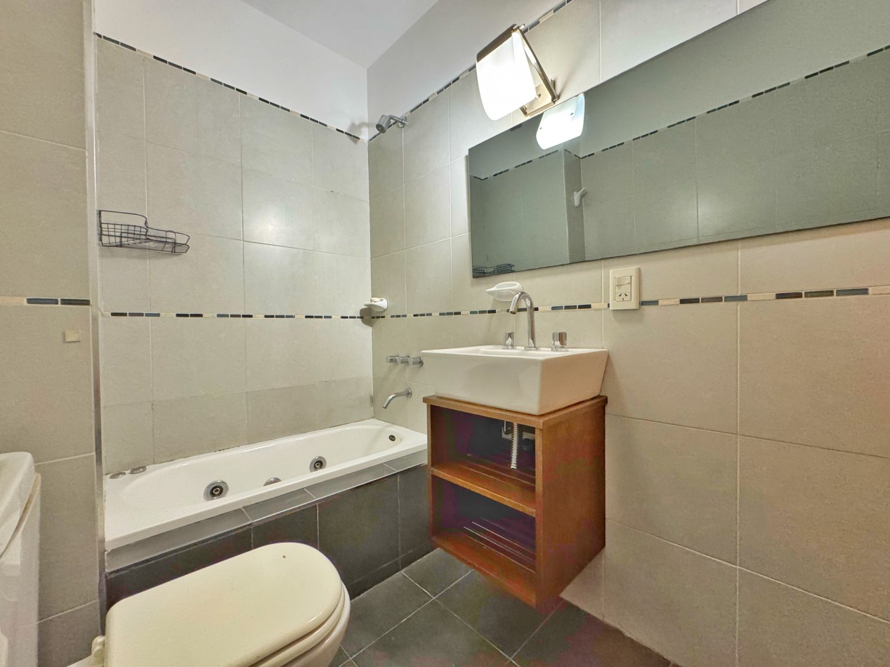 SEMIPISO CON COCHERA