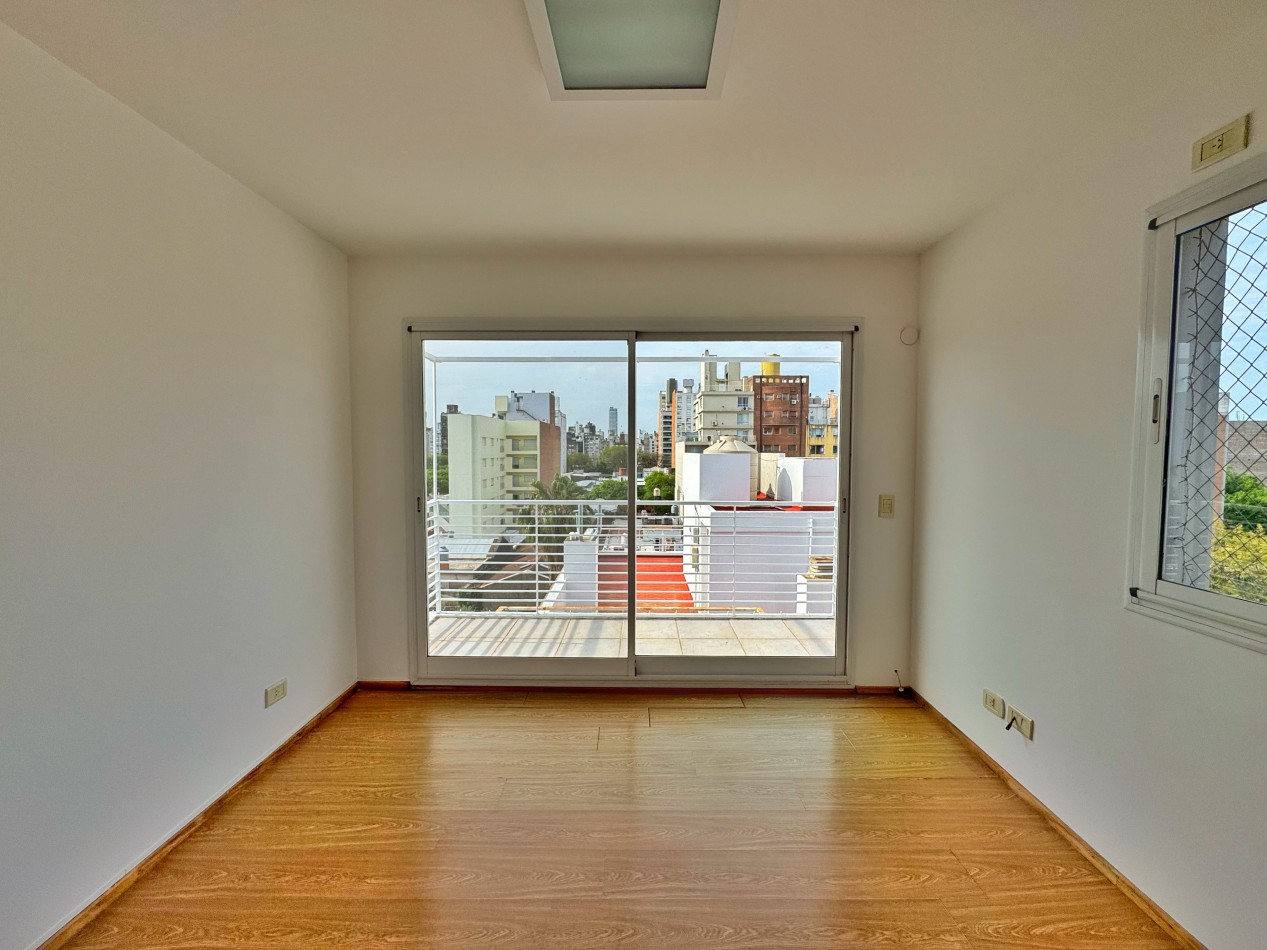 SEMIPISO CON COCHERA