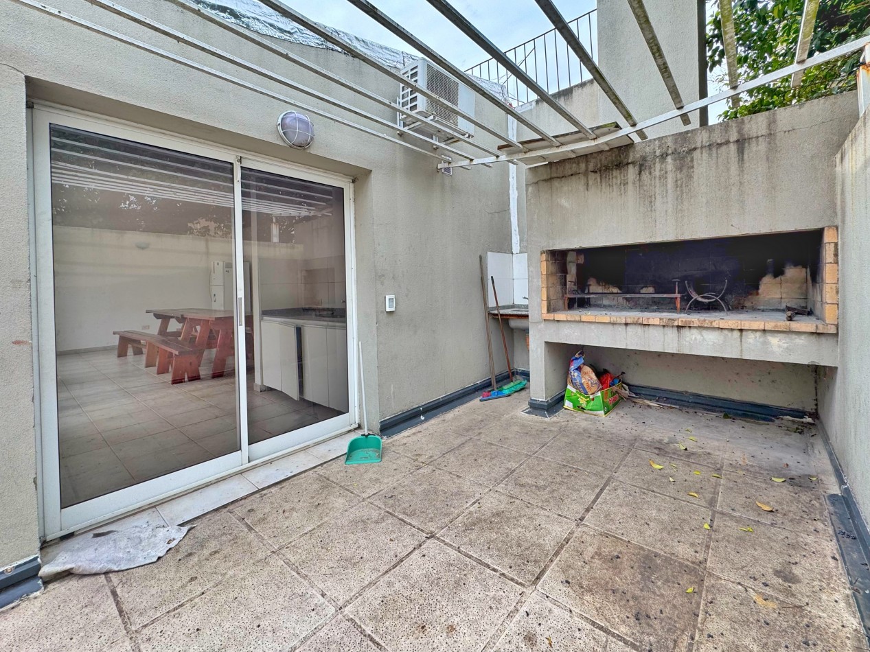 SEMIPISO CON COCHERA