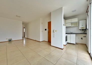 SEMIPISO CON COCHERA